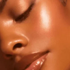 e.l.f. Halo Glow Blush Beauty Wand Berry Radiant