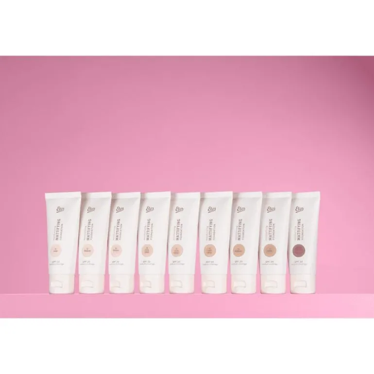 Etos Moisturizing Mattifying Foundation SPF 20 03 Porcelain