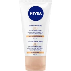 NIVEA Essentials BB Cream Dagcrème SPF15 50 ML