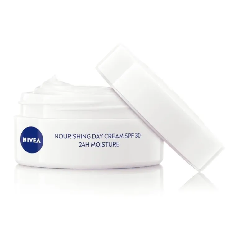 NIVEA Essentials 24u Voedende Dagcrème SPF 30 Droge Huid 50 ML