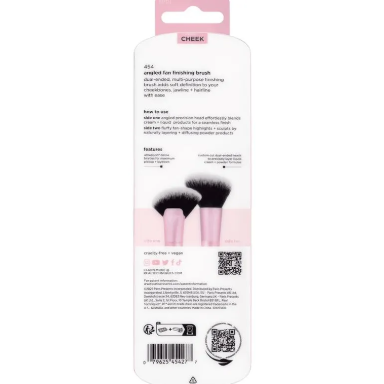 Real Techniques Angled Fan Finishing Brush